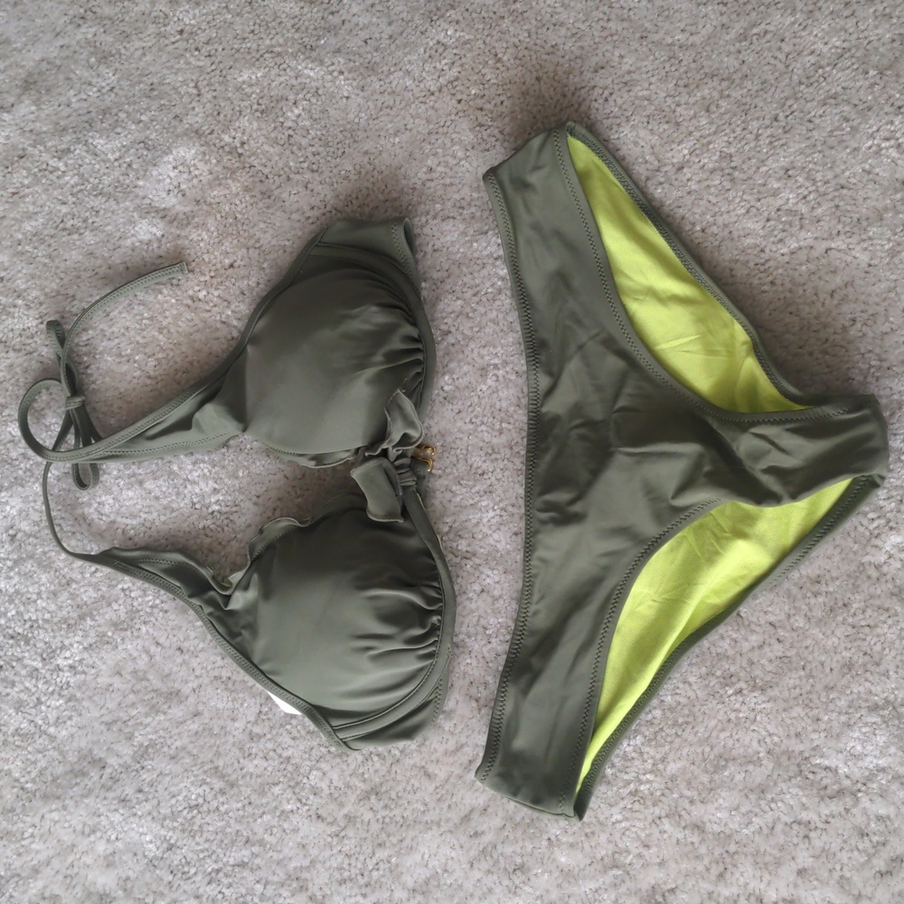 Green Bikini